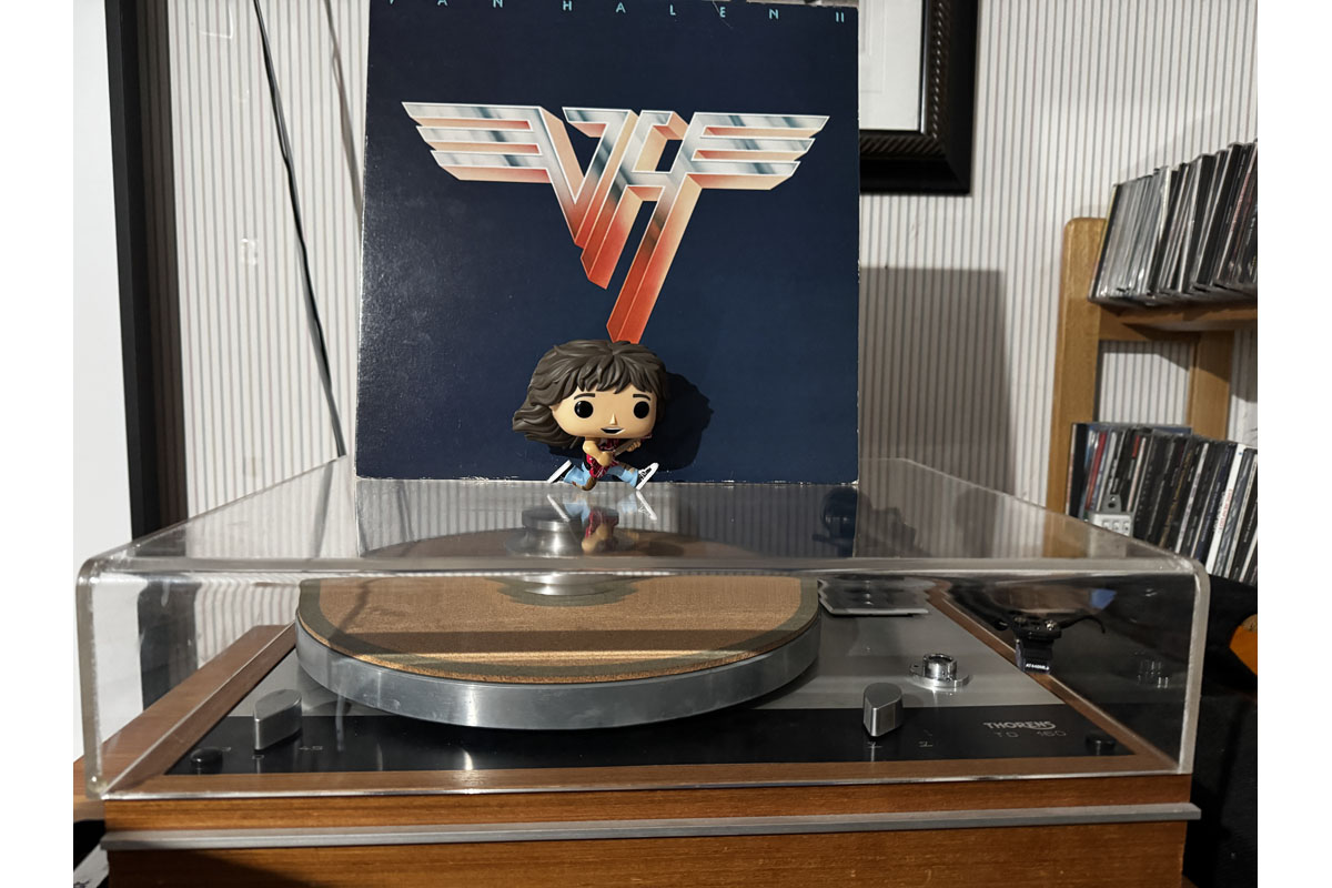 6 turntables Van Halen II